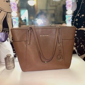 MK TOTE